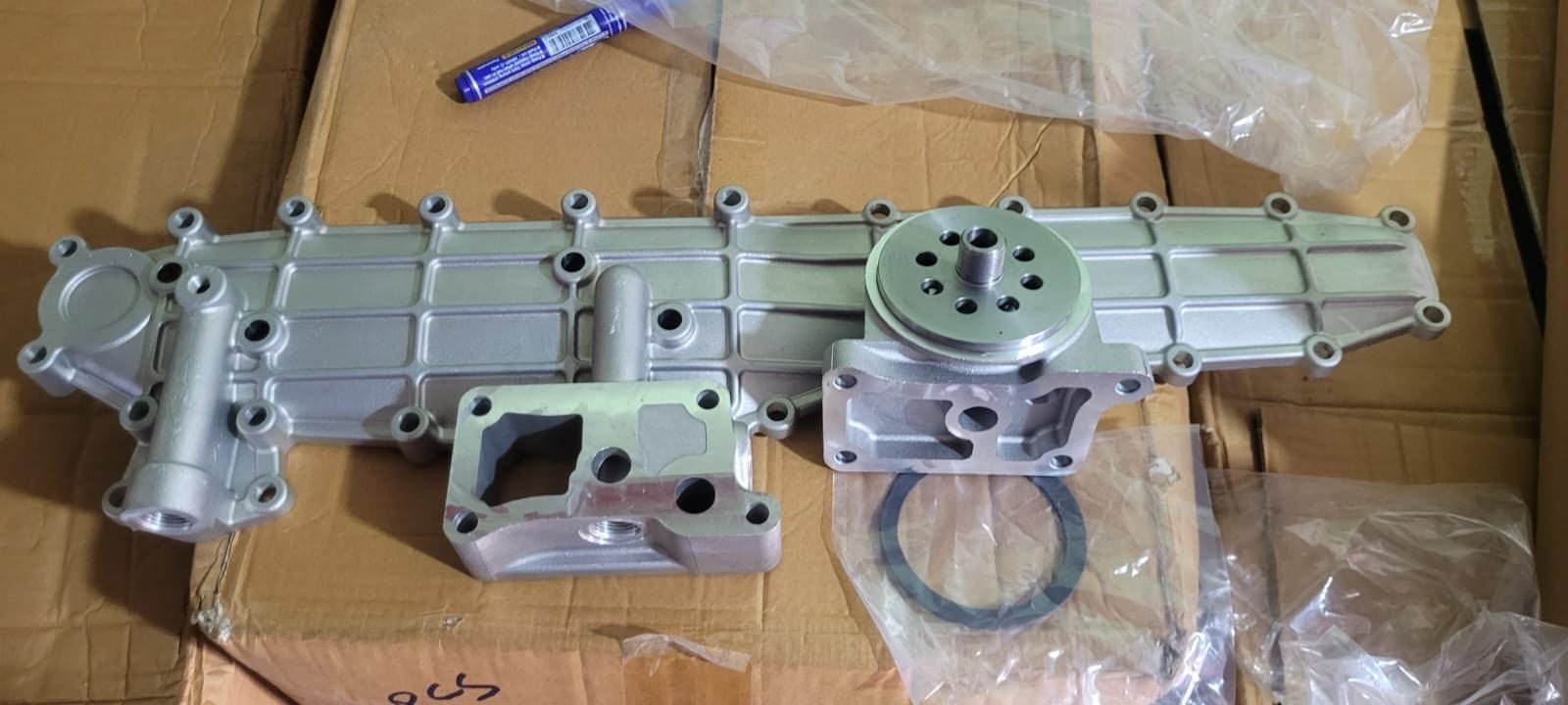 Actual photo of Toyota 2H engine components